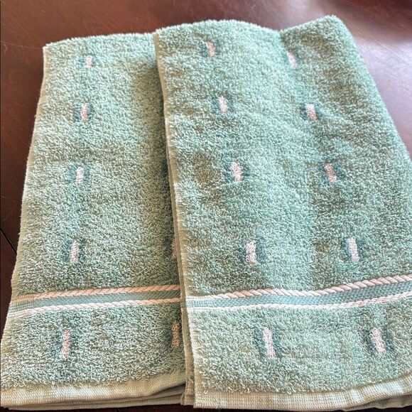 Vintage Green Hand Towels - Picture 1 of 6